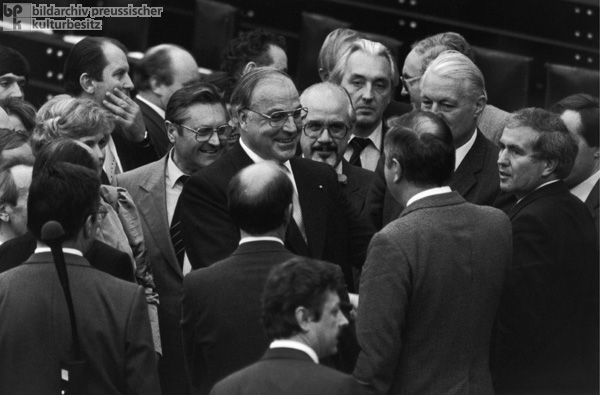 Constructive Vote of No Confidence in the Bundestag (October 1, 1982)